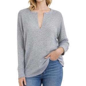 Aritzia TNA Thermal Waffle V Neck Long Sleeve Light Pink Women's Small